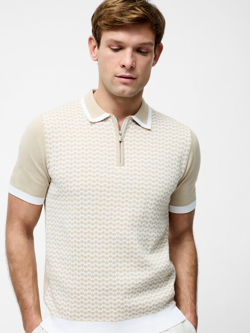 Diamond pattern polo shirt