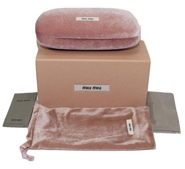 Box and accessories